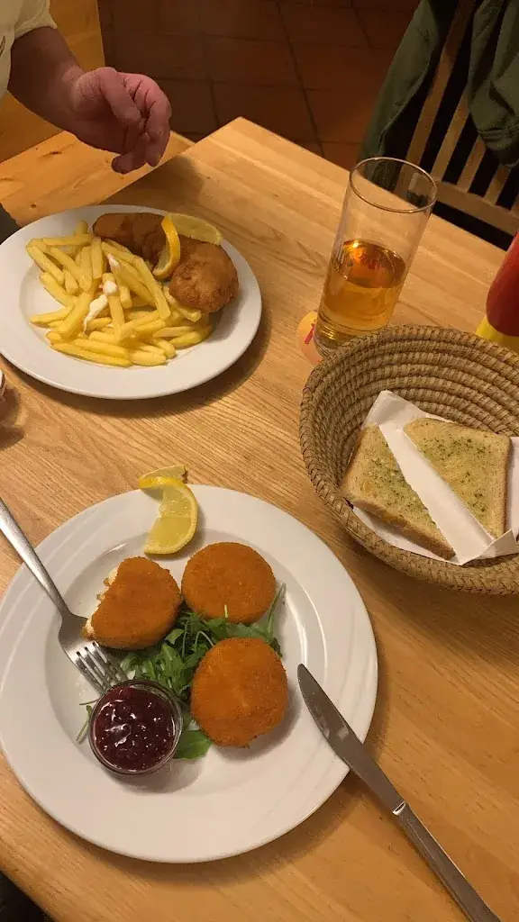 Gerhard Niesslein_Gasthaus Zucker_Oberwölz Stadt_review