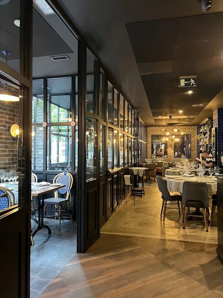 Lani Ba_Restaurante Los Montes de Galicia_Strem_review