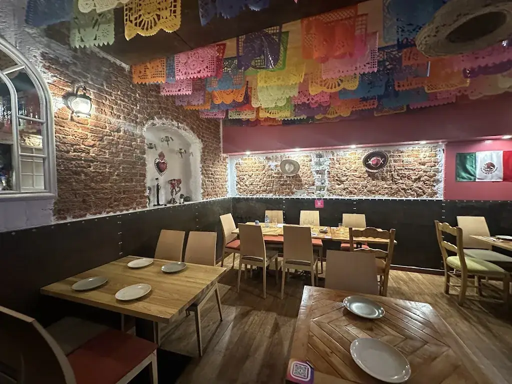 Pituka & Petaka_Pirka_slider_image_1