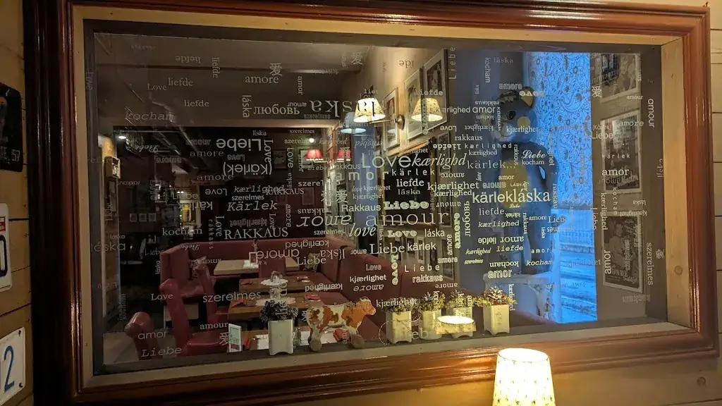 Hans Wurst_Theresas - Eine Art Gasthaus_Politischer Bezirk Deutschlandsberg_review