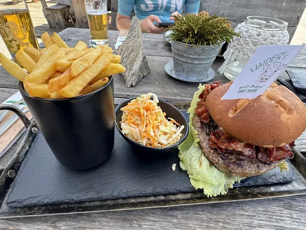 Almenlandwirt Haider_Passail_slider_image_3