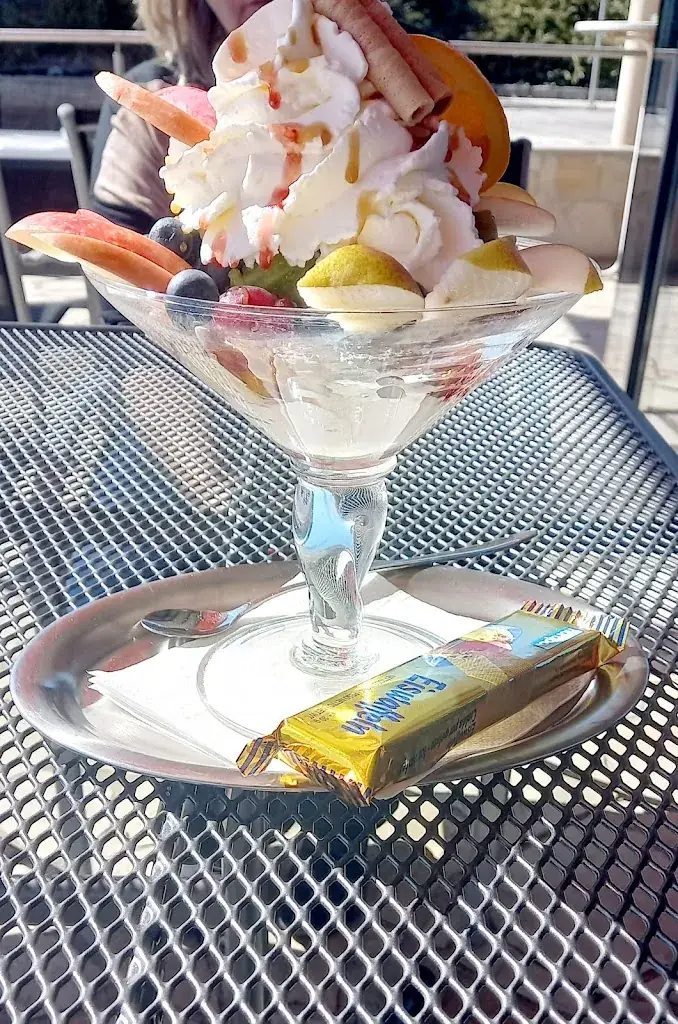 Menu_Café Restaurant Holiday_Preding_image_2