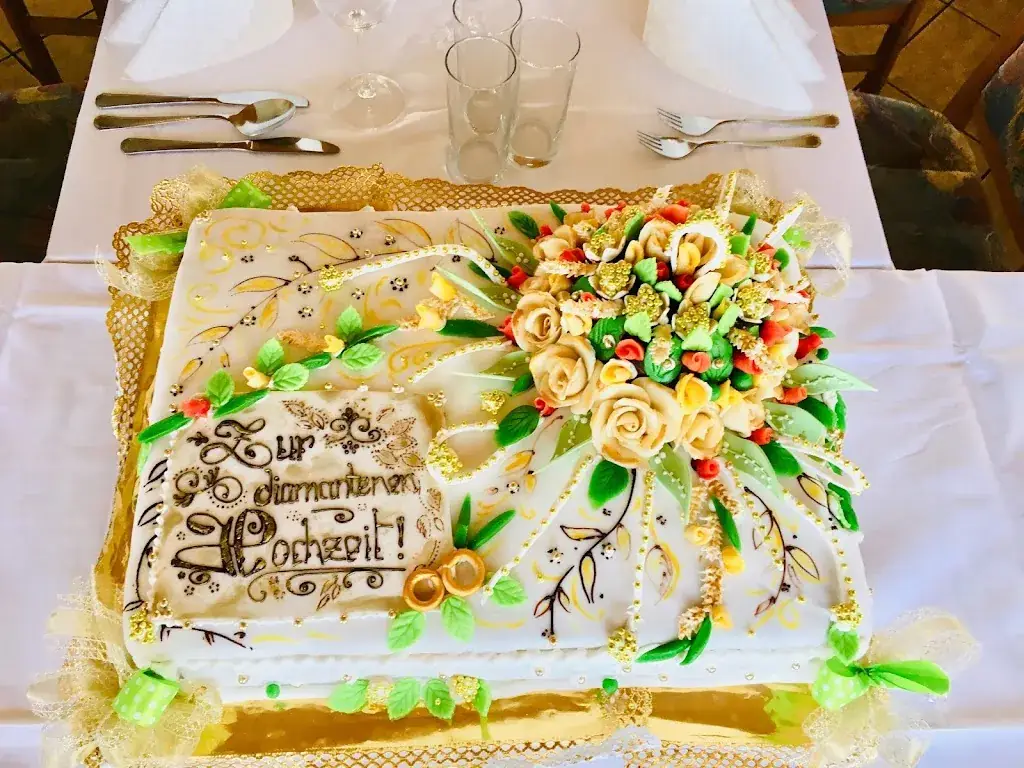 Styrian Schnitzelwirt am Kulm_Puch bei Weiz_slider_image_3