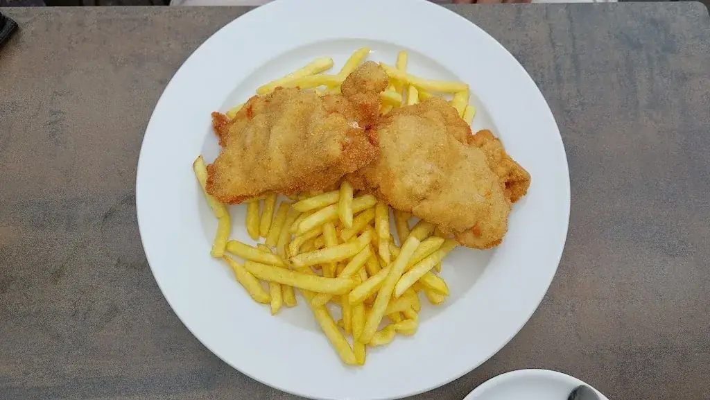 Christine T-J_Alois Reisinger_Puch bei Weiz_review