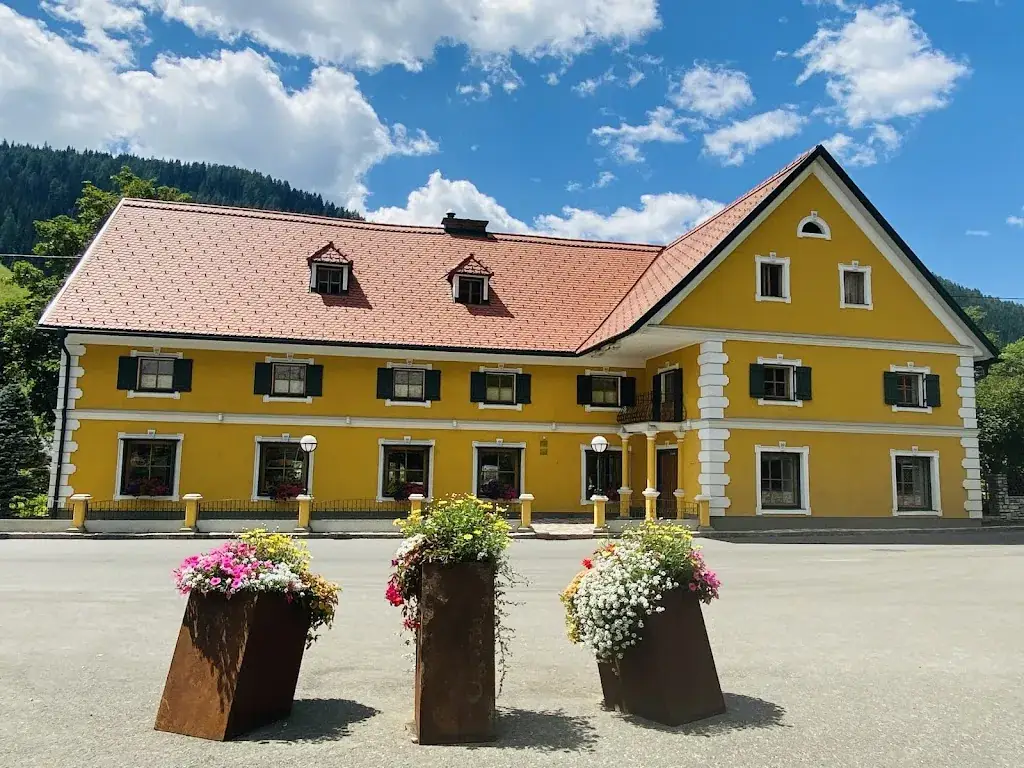 Dorfplatzl-Pusterwald ristorante a Pusterwald