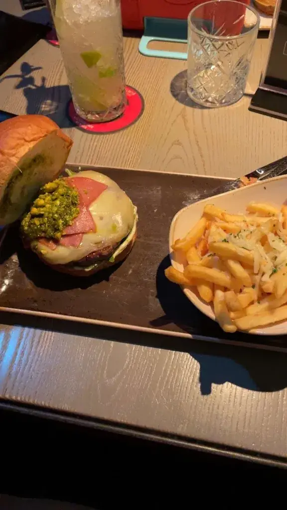 Daltyn Miller_Freigeist Burger - Brauquartier_Puntigam_review