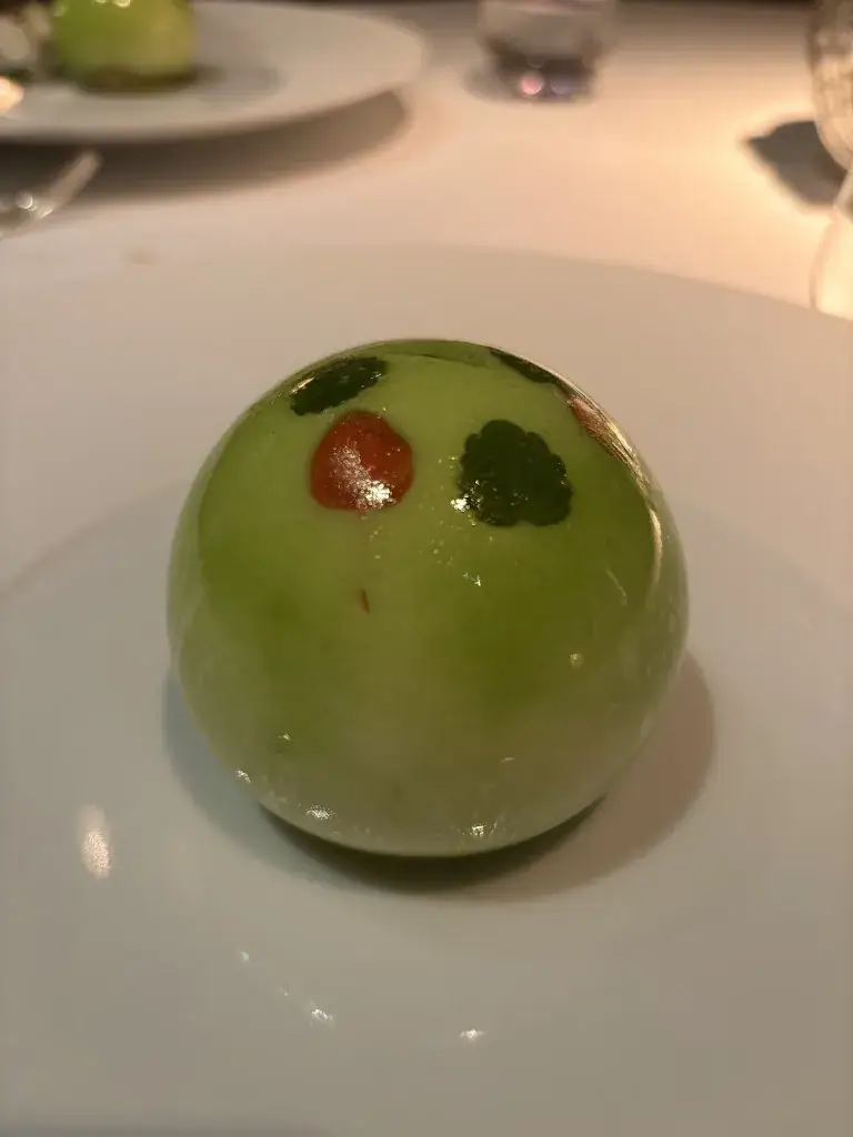 FoodBasics -_Ammolite - The Lighthouse Restaurant_Rust_review