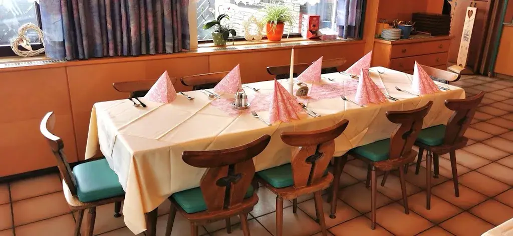 Wia'zhaus Putzer ristorante a Rassach