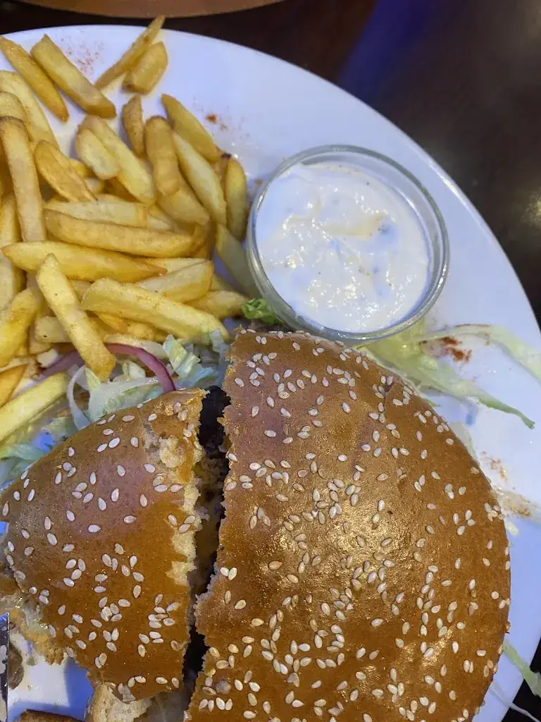 Markéta Sítařová_König Pizzeria Restaurant Rottenmann_Rottenmann_avis