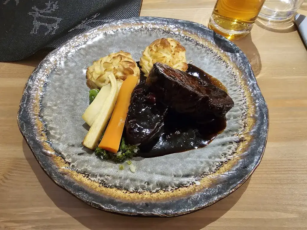 Menu_Kaira Cafe / The Middle of Nordic Ltd Oy_Salla_immagine_2