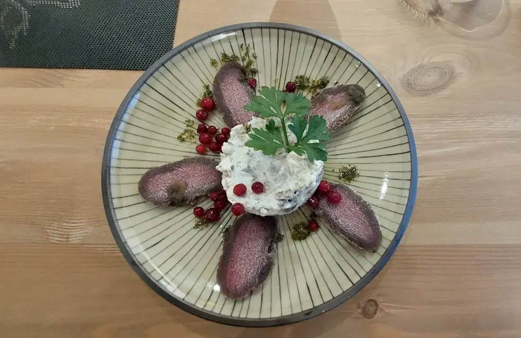 Menu_Kaira Cafe / The Middle of Nordic Ltd Oy_Salla_immagine_3