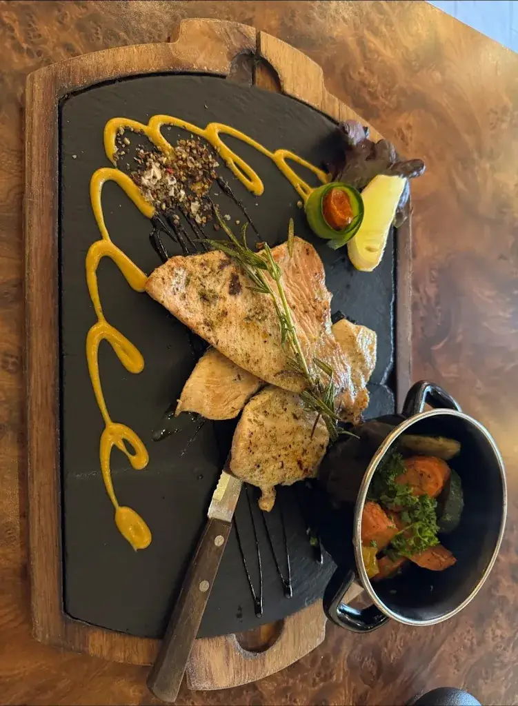 Krishna_Hardys Bar and Restaurant_Rust_avis