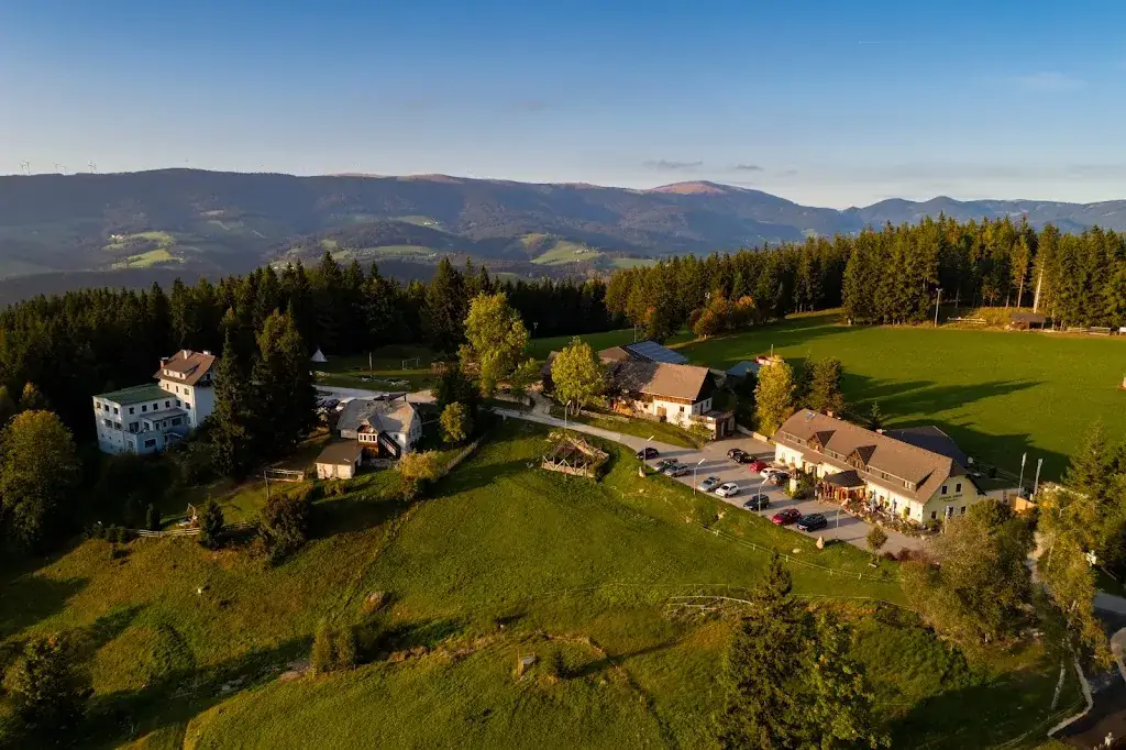 Gasthof Orthofer_Sankt Jakob im Walde_slider_image_1