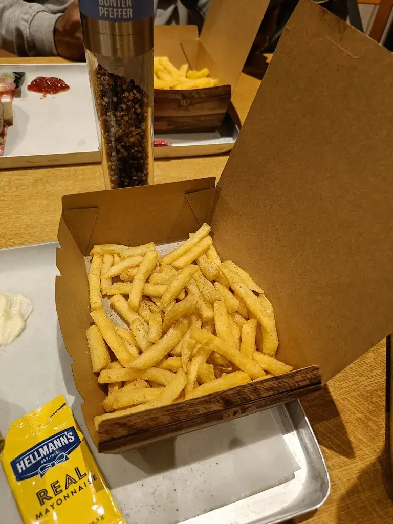 Menu_BFB - Restaurant mit Spielplatz & Indoor-Spielzimmer_Rust_image_7