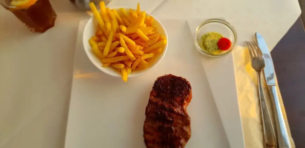 Menu_Restaurant Blery & Paolo Am Waldstadion_Sankt Ilgen_image_8