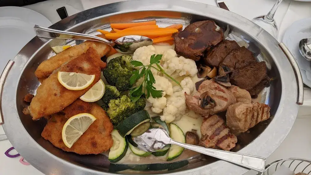 Menu_Restaurant Blery & Paolo Am Waldstadion_Sankt Ilgen_image_9