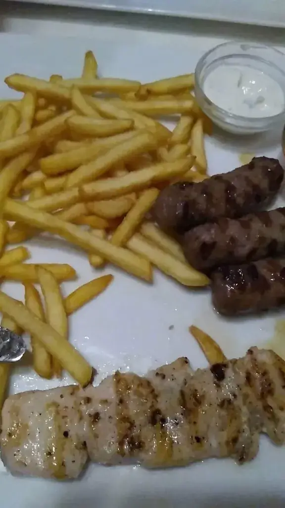 Bosko Zafirov_Restaurant Blery & Paolo Am Waldstadion_Sankt Ilgen_review