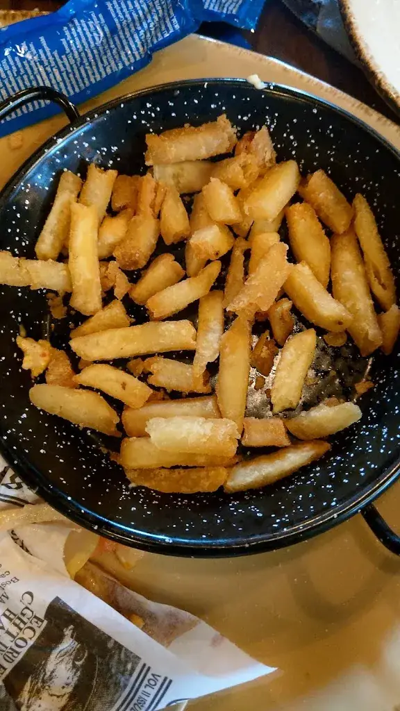 Adrian Roy SWISS CAPITAL TOURISM_Silver Lake Saloon_Rust_review