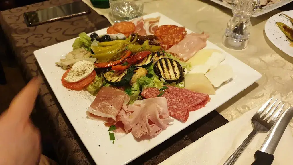 Menu_Bella Italia_Sankt Ilgen_immagine_1