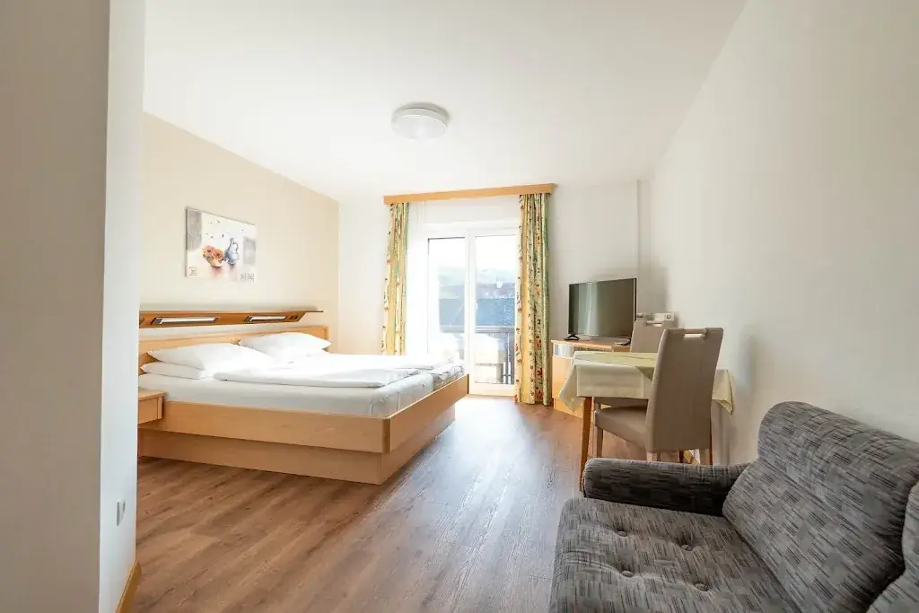 Gasthof Kirchenwirt_Sankt Johann in der Haide_slider_image_3