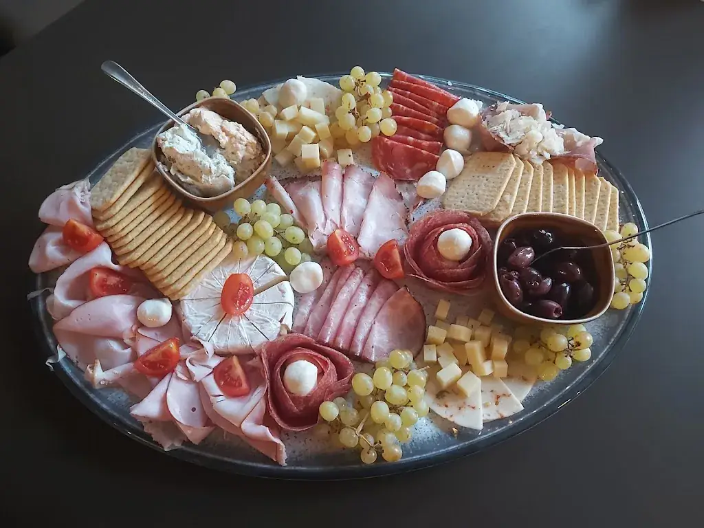 Cafe Xenia Bar_Sankt Lorenzen am Wechsel_slider_image_2