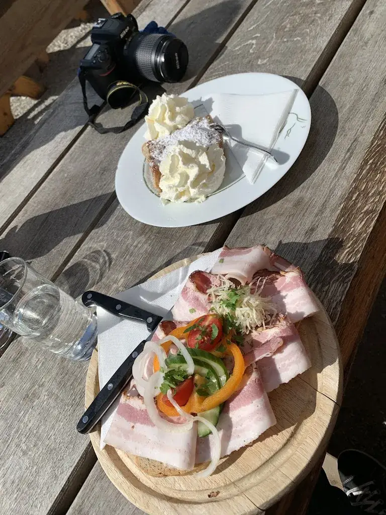 Katerina Stehlikova_Jausenstation Hansenalm_Sankt Nikolai im Sölktal_review