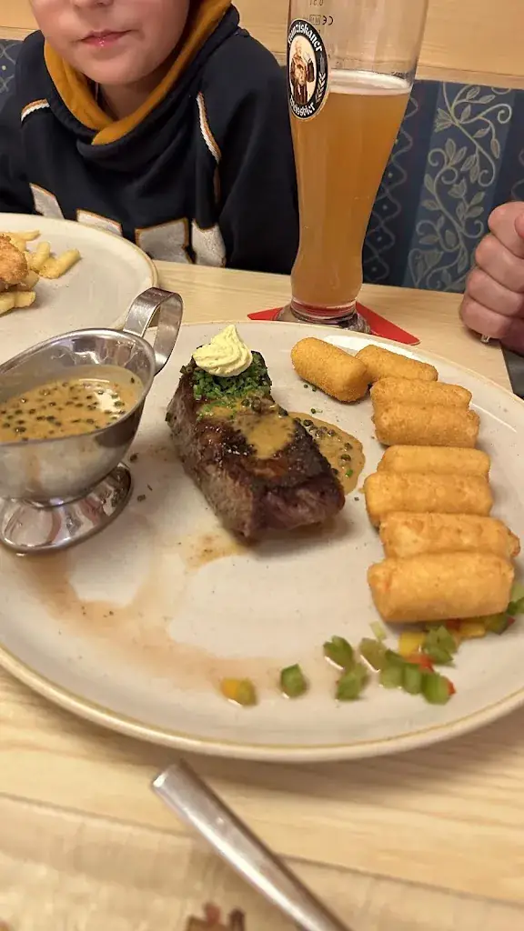 Olesya Shevtsova_Hotel Wiese Restaurant_Sankt Leonhard_review