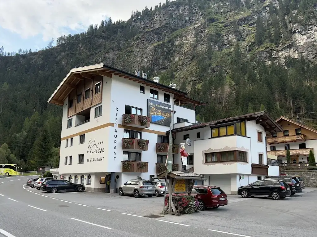 Hotel Wiese Restaurant_Sankt Leonhard_slider_image_3