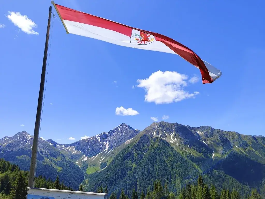 Peter Kostenzer_Jaufen Alm_Sankt Leonhard_review