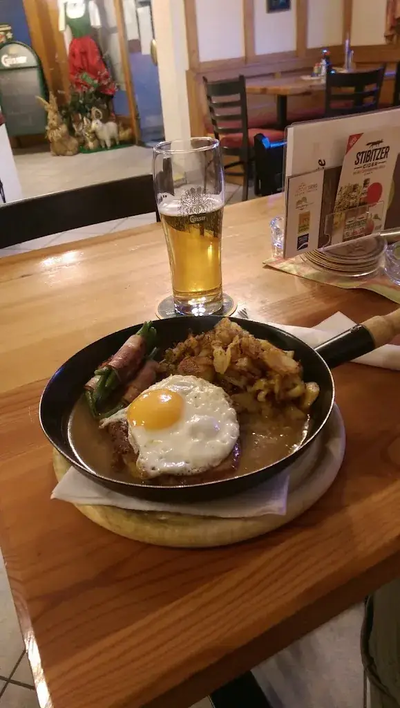 Andrzej S_Freiensteinerhof_Sankt Peter-Freienstein_avis