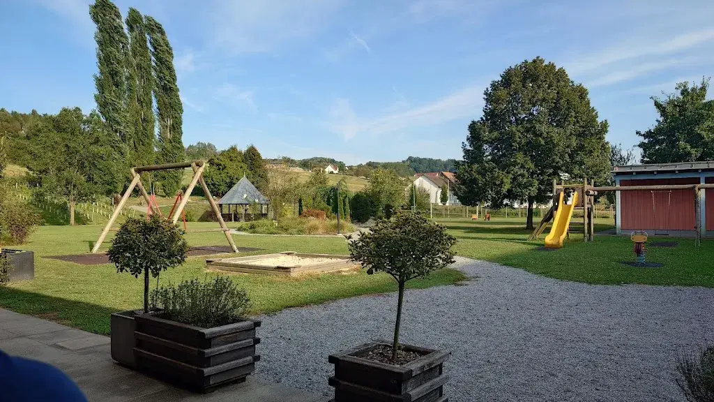 Jiri Rydl_JUFA Hotel Vulkanland_Sankt Peter am Ottersbach_avis