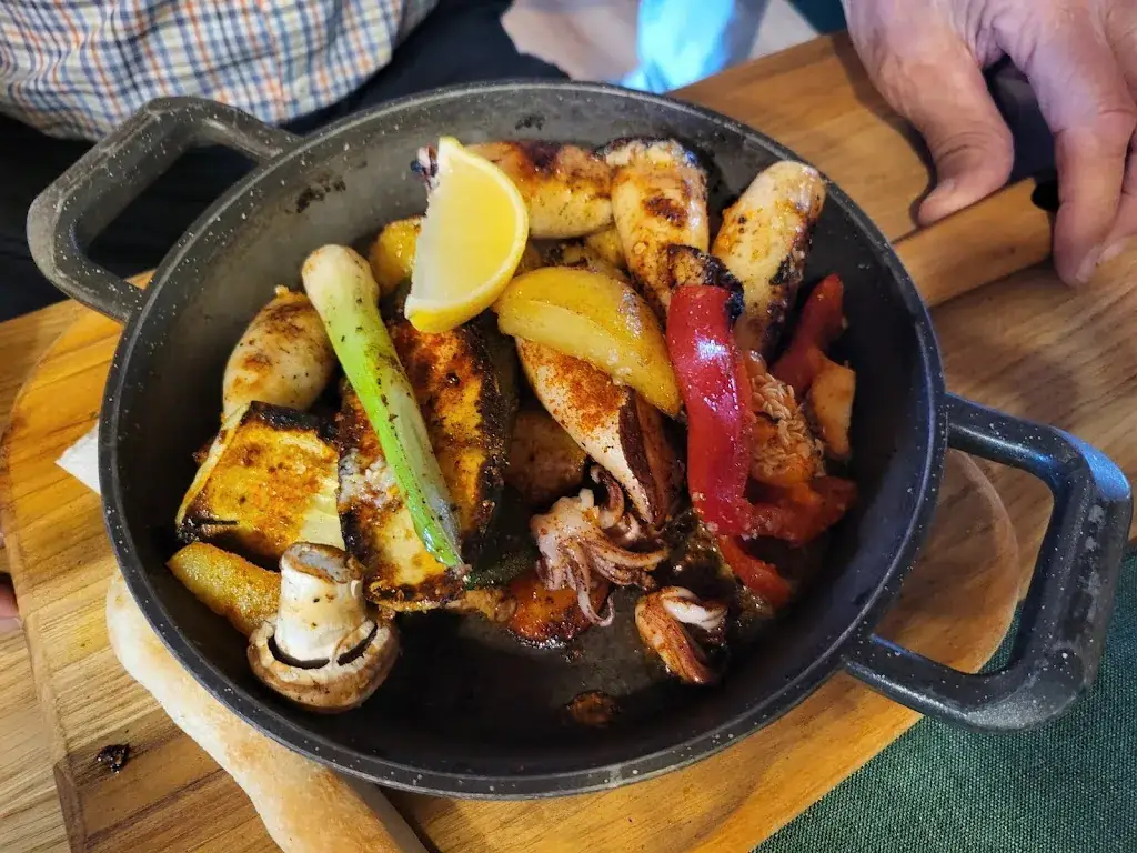 Edgar Herke_Restaurant Pizzeria Mediterran_Sankt Stefan ob Stainz_Bewertung