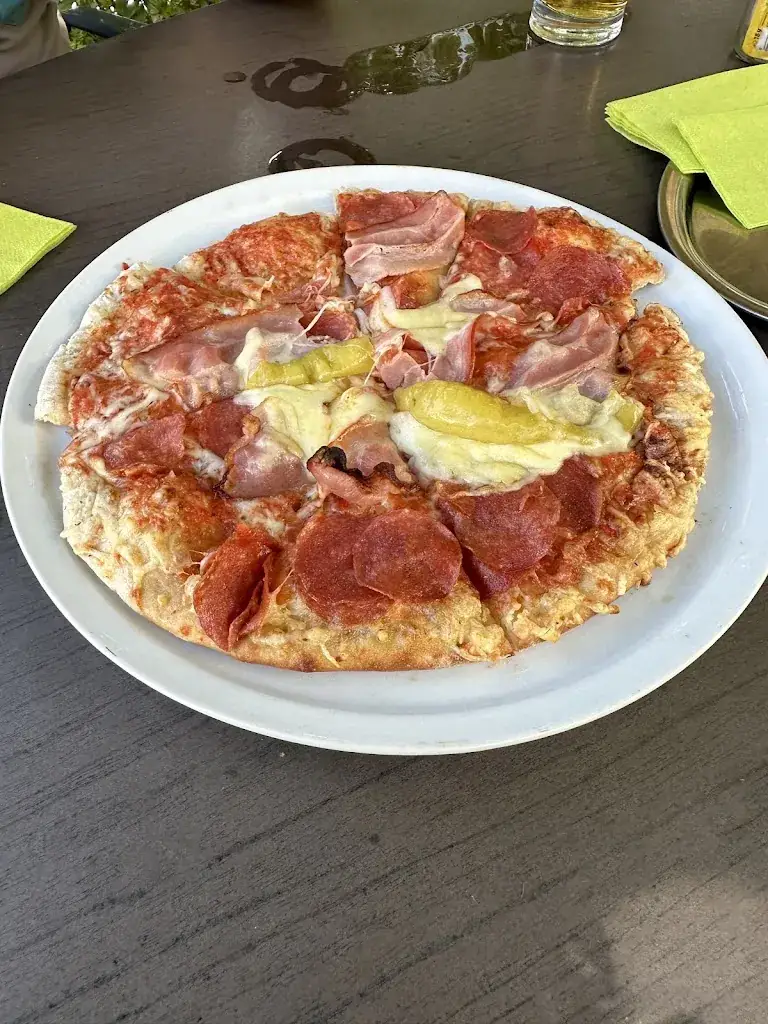 Christoph Kaindl_Zum Scharfen Eck_Selzthal_recensione