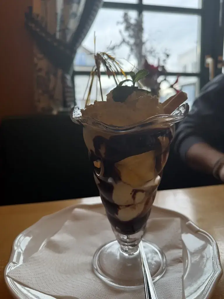 Klara Gale_Stadtbräu_Schladming_review