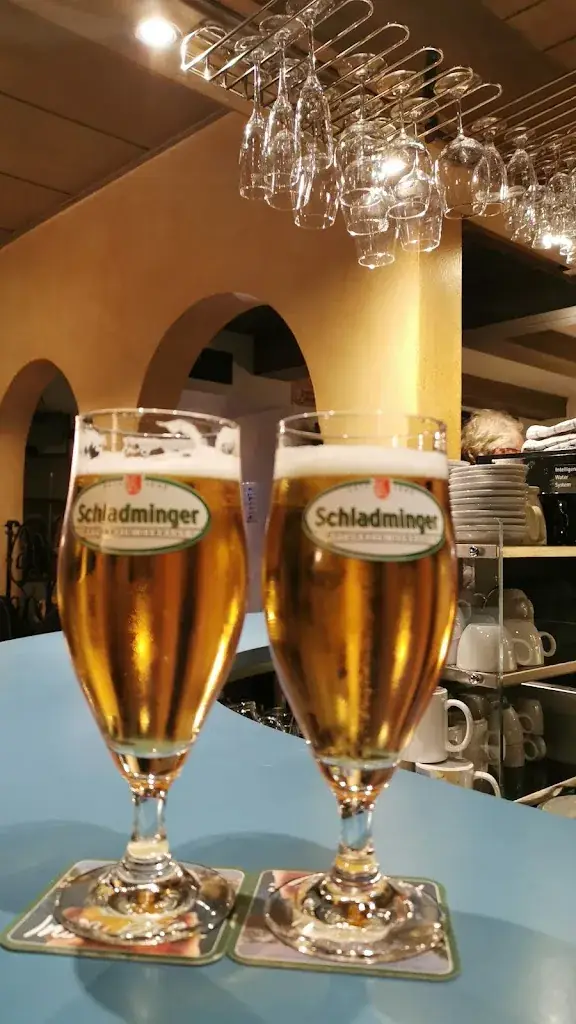 Sue Nunn_Vorstadt Stub'n_Schladming_review