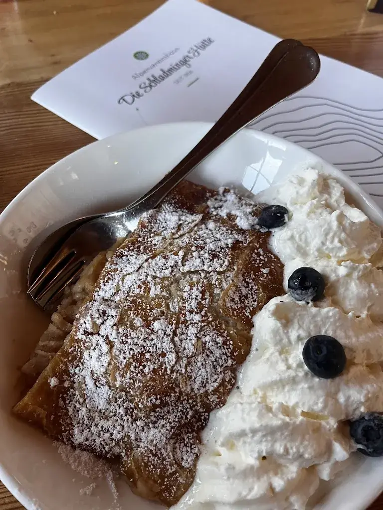 Hana Kasa_Schladminger Hütte Planai_Schladming_avis