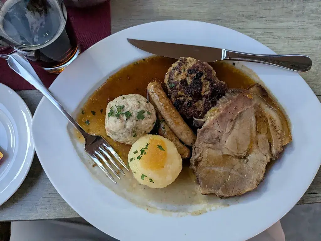 Schnitzelwirt im Spatenhof_Spatenhof_slider_image_2