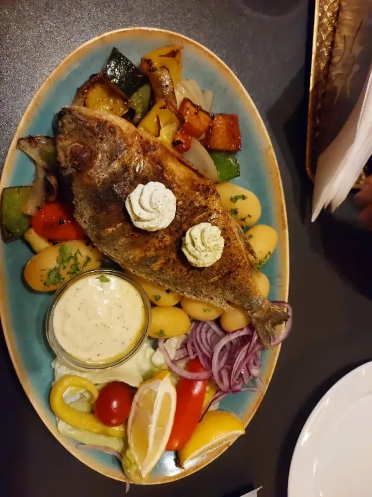 Dr Akhil Balachandran_BB1 Heuriger und Restaurant Bad Waltersdorf_Sebersdorf_avis