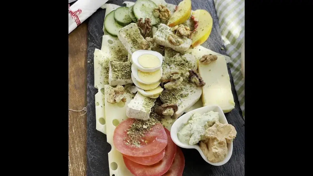 Panagiotis Avramidis_Muster-Stub'n_Spielfeld_review