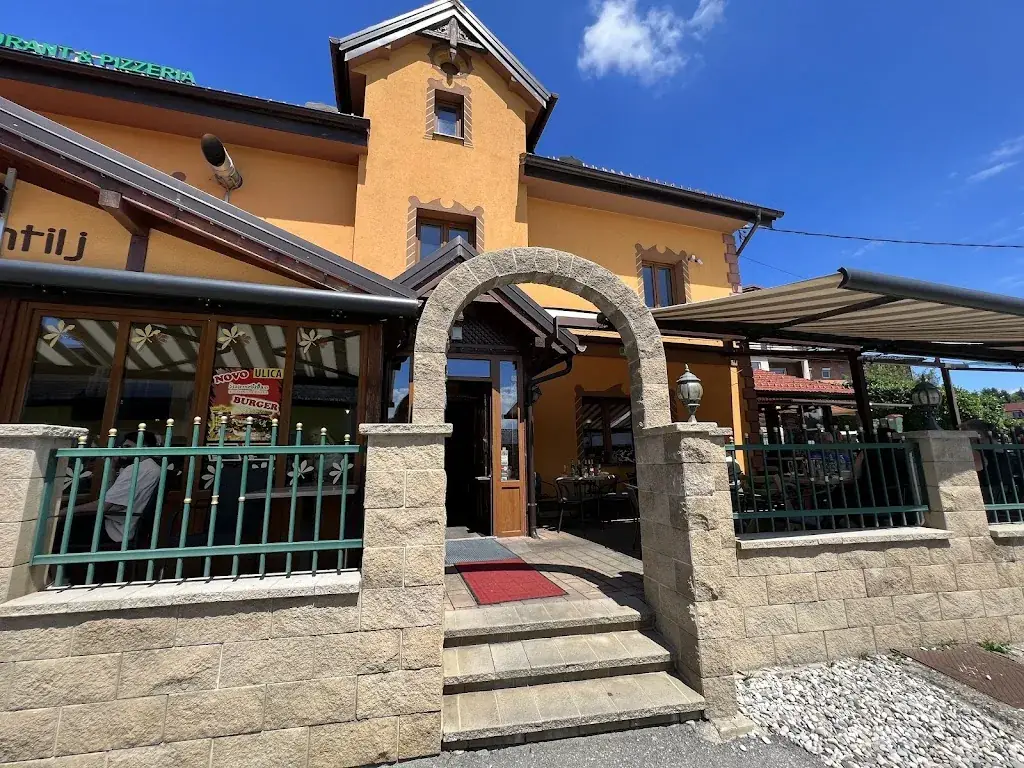 Štajerski hram, restavracija in pizzeria restaurant in Spielfeld