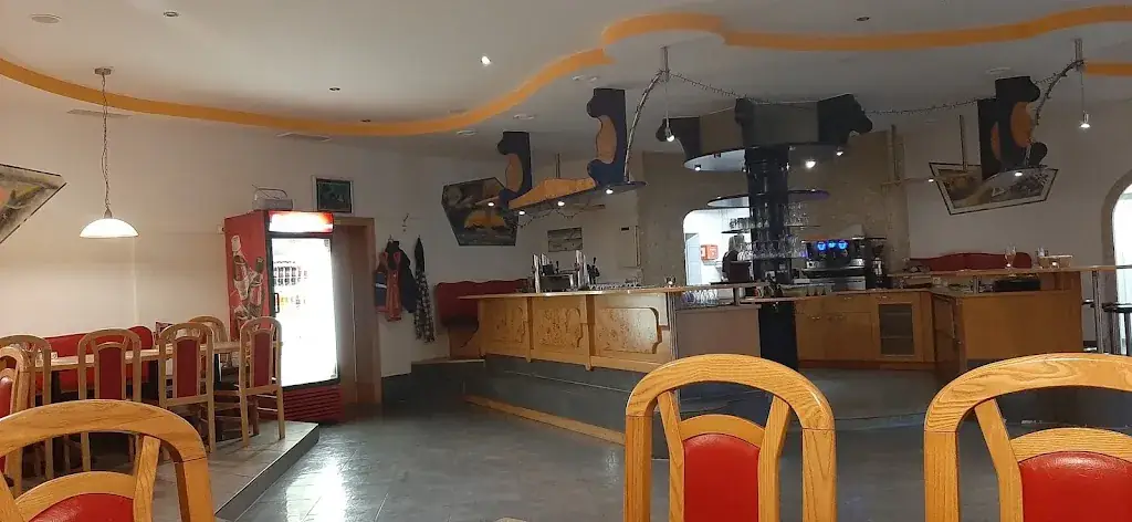 Maja Szilagyi_Pizzeria Taverna_Stallhofen_review