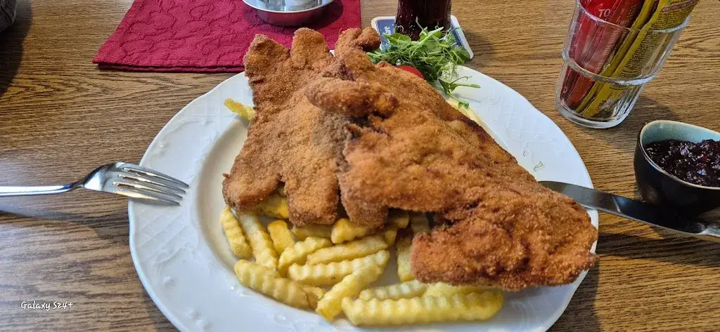 Stupsi Kiss_Gasthof zur Eisenbahn_Strassengel_review