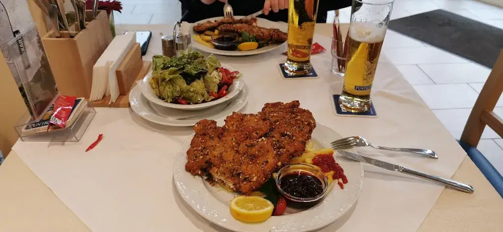 Robert aus Graz_Gasthof zur Eisenbahn_Strassengel_review