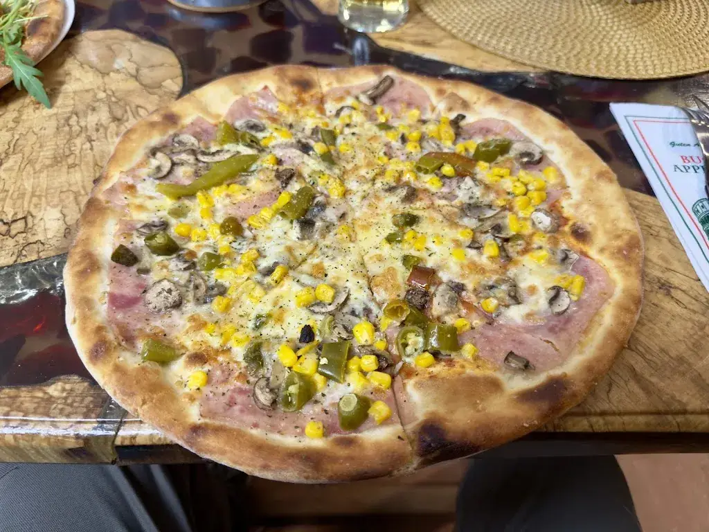 Adi Huber_Pizzeria Kulturkeller_Strassengel_review