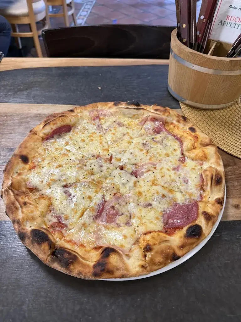 Miroslav Todorovic_Pizzeria Kulturkeller_Strassengel_review