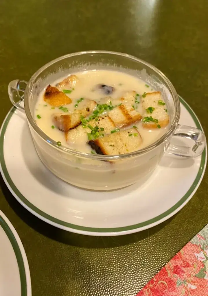 Barbora Kotríková_Gasthof Dorfwirt_Teufenbach_avis