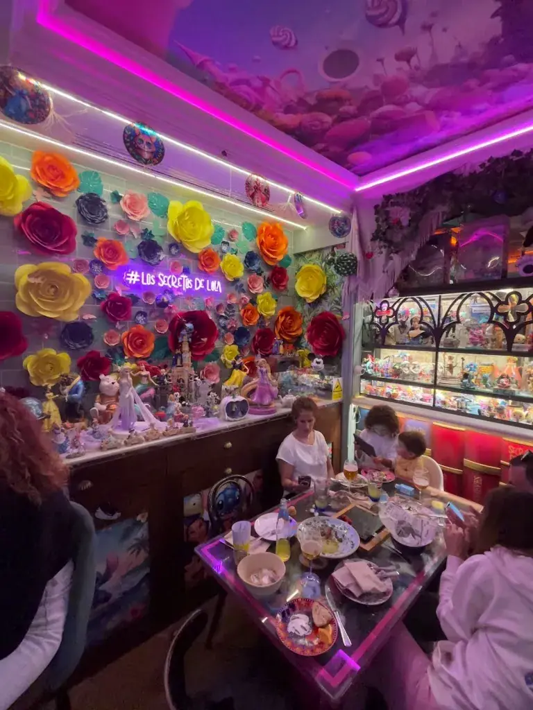 Mike Evans_Los Secretos de Lola Restaurante_Stein_review