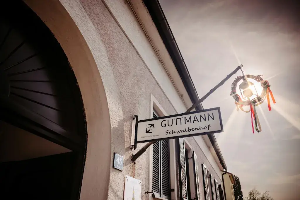 Schankhaus in Schwalbenhof Guttmann_Weiden am See_slider_image_3