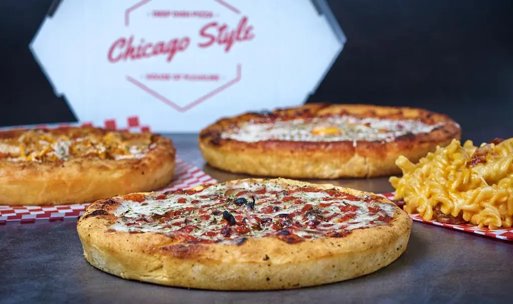 Chicago Style Pizza_Stein_slider_image_3
