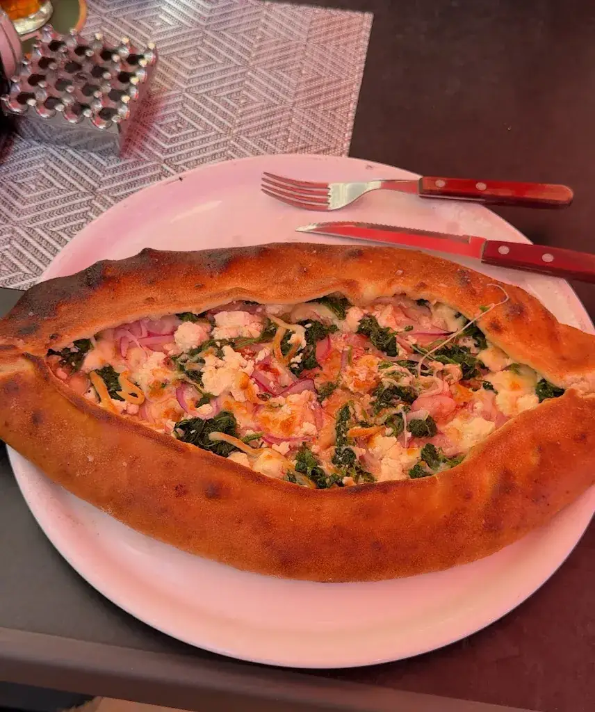 Olja Sunny_Toni's Pizza & Kebap_Trofaiach_review